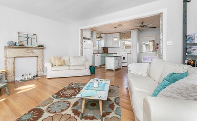 108 E Grothe St, Fredericksburg, TX 78624 - photo 4