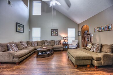 29723 Buffalo Canyon Dr, Spring, TX 77386 - photo 5