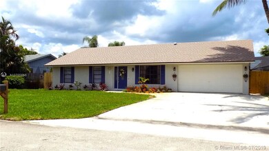 3169 Windward Ln, Lake Worth, FL 33462 - photo 2