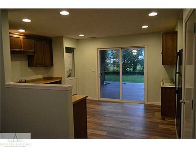 4008 S Deerfield Ave, Lansing, MI 48911 - photo 4