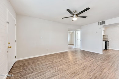 1744 W Glendale Ave unit 9, Phoenix, AZ 85021 - photo 3