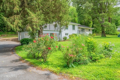 8-web-or-mls-4412 Bruhin Road-57