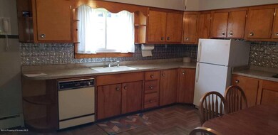 1201 Foster St, Scranton, PA 18508 - photo 3