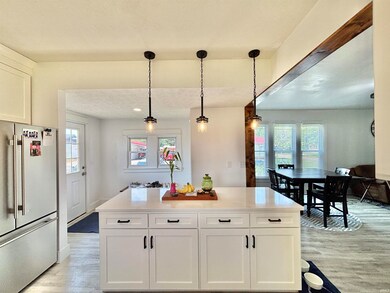 290 7th St NE, Linton, IN 47441 - photo 5