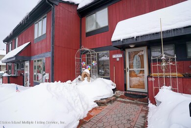 99 Arrowood Ct, Staten Island, NY 10309 - photo 2