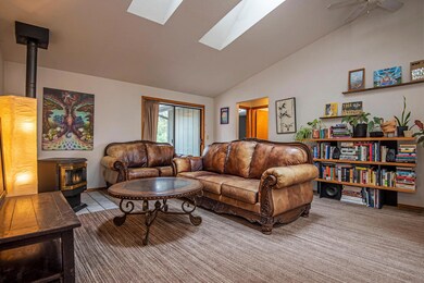 1906 SW Forest Ridge Ave, Bend, OR 97702 - photo 5