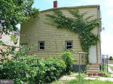 331 S Mont Valla Ave, Hagerstown, MD 21740 - photo 4