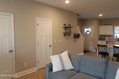 624 Jacks Crossing Dr, Hubert, NC 28539 - photo 6