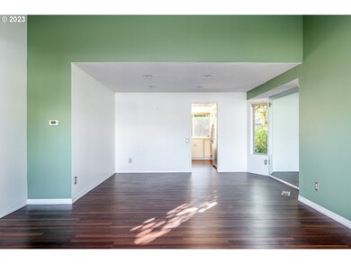 Living Room/Dining Room