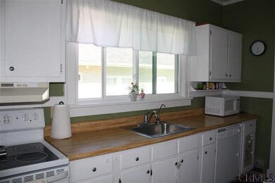 254 Hudson Ave, Rensselaer, NY 12144 - photo 7