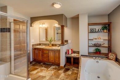 8310WillowRdN_0027
