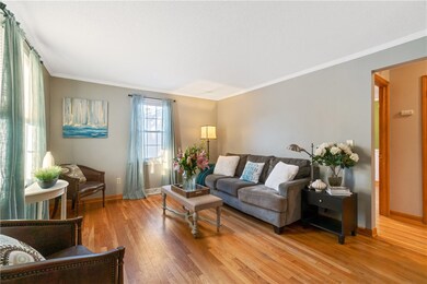 233 Halsey Rd, Woonsocket, RI 02895 - photo 5