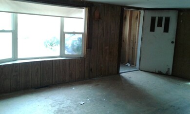 149 Charlton St, Oxford, MA 01540 - photo 7