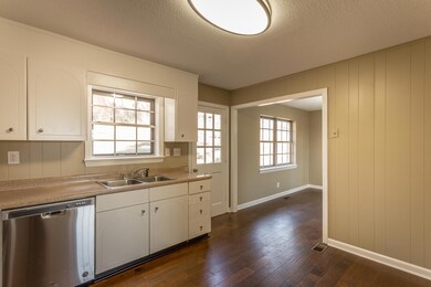 1729 E Rebel Road-13