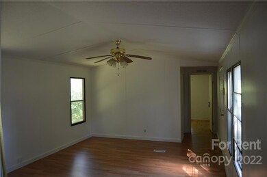 127 Estate Dr, Statesville, NC 28625 - photo 5