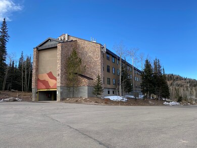 223 W Hunter Ridge Dr unit 3305 (E305), Brian Head, UT 84719 - photo 2