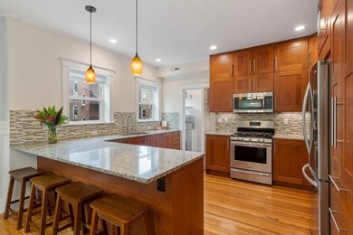 6 Hamilton Rd unit 2, Brookline, MA 02446 - photo 3