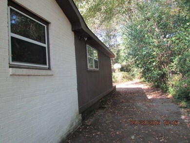 605 S 2nd St, Warner Robins, GA 31088 - photo 2