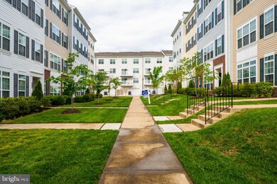 17018 Beveridge Dr, Dumfries, VA 22026 - photo 4