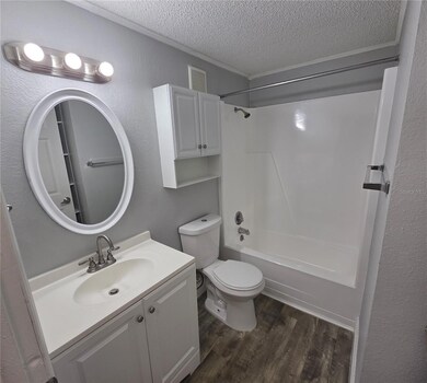 1400 Strawberry Place unit 6, Plant City, FL 33563 - photo 7