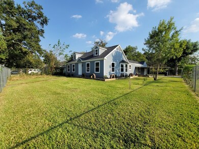 7704 Kingsley St, Houston, TX 77087 - photo 2