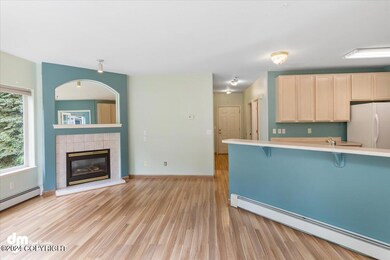 09-Living Room_IMG_0890