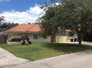 686 Glenridge Rd, Key Biscayne, FL 33149 - photo 3