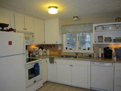 76 Scranton Ave, Warwick, RI 02888 - photo 5