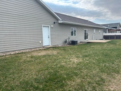 2117 Brookstone Loop, Pierre, SD 57501 - photo 6