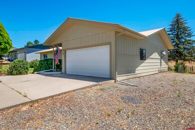 815 NE 2nd St, Cedaredge, CO 81413 - photo 3