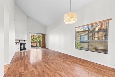 03-3043_Brea_Blvd_015
