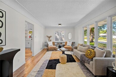 4132 E 10th St, Des Moines, IA 50313 - photo 7