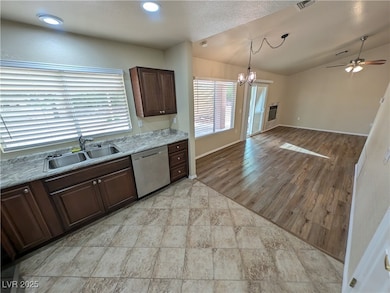 9729 Buckhorn Dr, Las Vegas, NV 89134 - photo 7