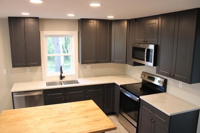 224 SW 3rd Ave, Grand Rapids, MN 55744 - photo 3