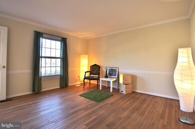 13540 Smallwood Ln, Chantilly, VA 20151 - photo 5