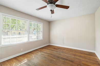 5214 Plum Dr unit 1, Houston, TX 77087 - photo 3