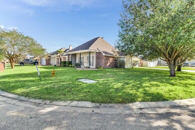 100 Pear Tree Cir-2