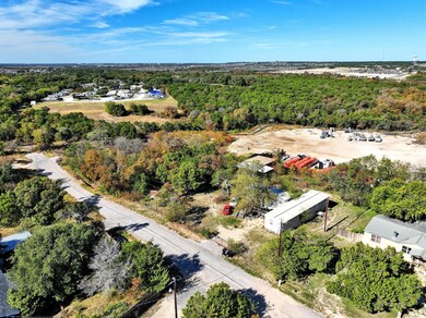 240 Jennifer Ln, Leander, TX 78641 - photo 2