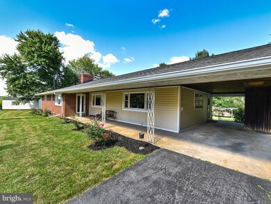 22721 Ridge Rd, Germantown, MD 20876 - photo 5