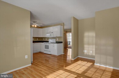 2501 Coleridge Dr unit 1B, Frederick, MD 21702 - photo 5