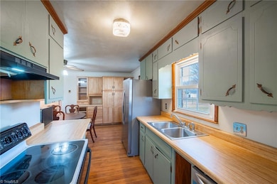 6922 Gra Lan Dr, Thomasville, NC 27360 - photo 3