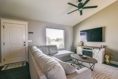 2103 W Schoolhouse St, Haysville, KS 67060 - photo 6