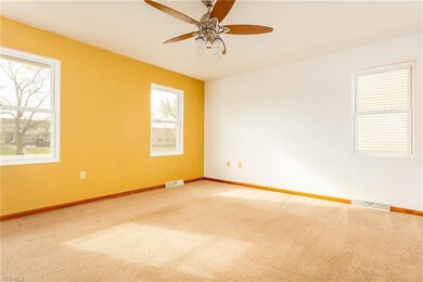 1681 E 29th St, Lorain, OH 44055 - photo 4