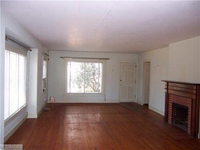 1570 W Dalton Rd, Pinnacle, NC 27043 - photo 4