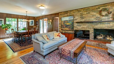 Fantastic Area For Entertaining!