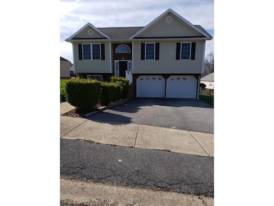 33 Taylor Ridge Ct, Johnson City, TN 37601 - photo 2