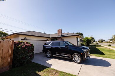 767 Lemos Ave, Salinas, CA 93901 - photo 4