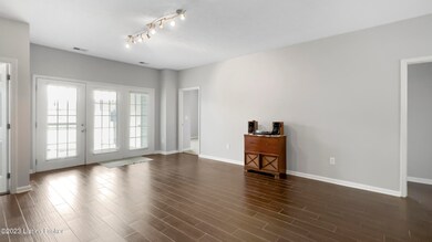 9402 Clubview Dr-1004