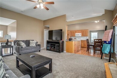 1704 Red Barn Rd, Raymore, MO 64083 - photo 3