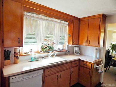 Kitchen. New flooring.